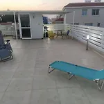Sunshine Spacious Daire Pafos