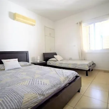 Sunshine Spacious بافوس