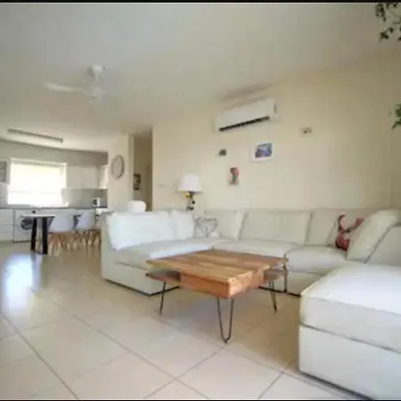 Sunshine Spacious Paphos